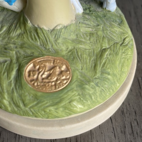 Hill Design Inc Winnie the Pooh - Christopher Robbin with Eeyore Cooking Press - Picture 3 of 7